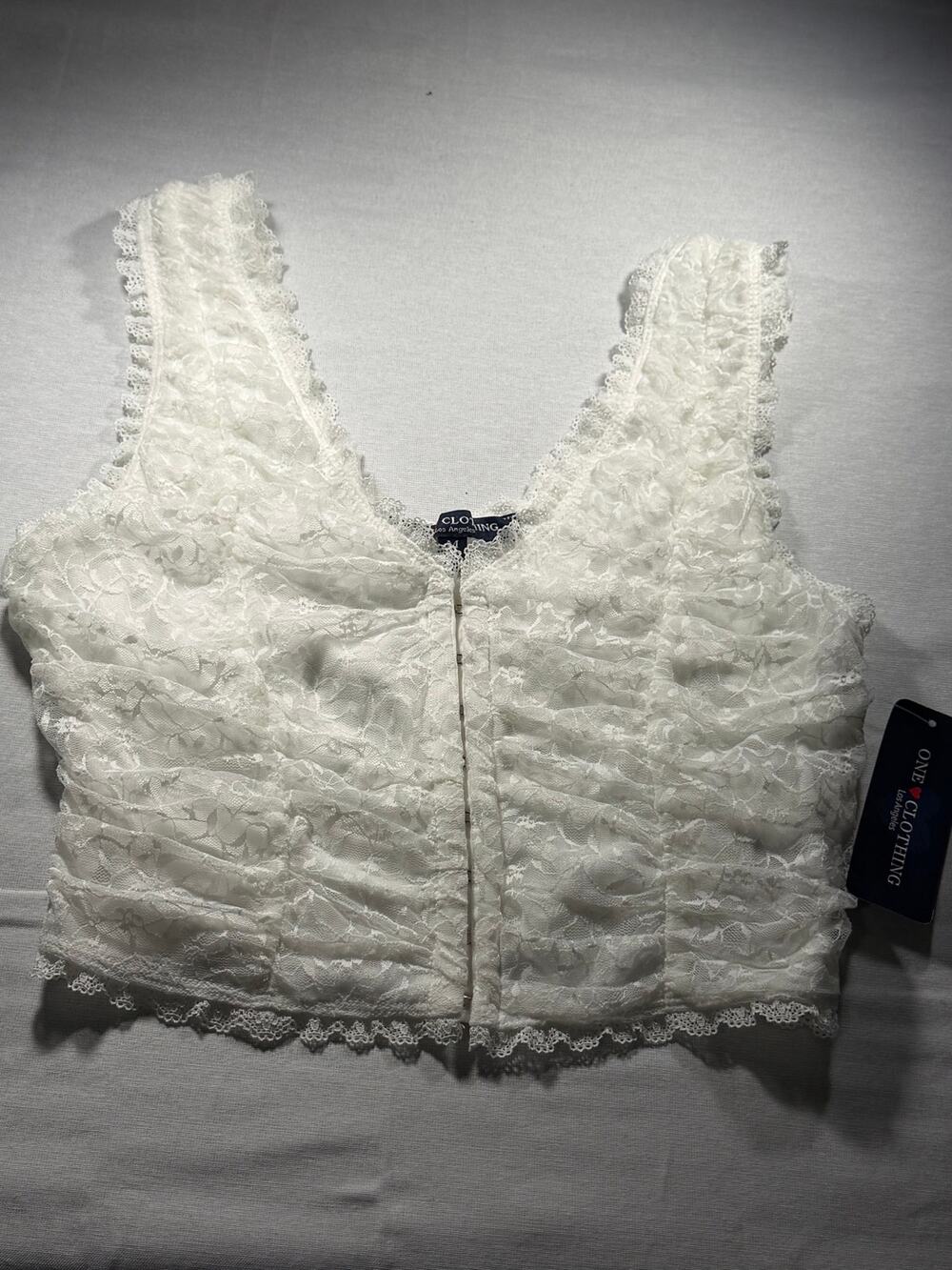 One Clothing Los Angeles Women's White Lace Ruched Crop Top Medium